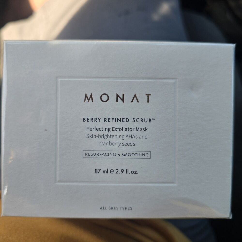 Monat Berry Refined Scrub Perfecting Exfoliator Mask 2.9 oz 87 ml New, Sealed